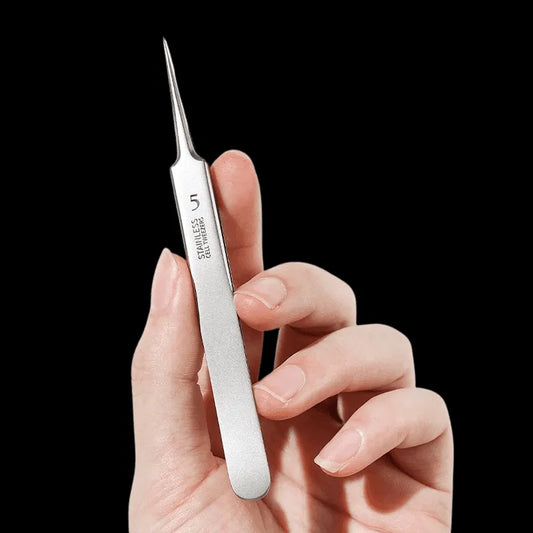 PoreMaster Precision Tweezers - Jetset Essentials